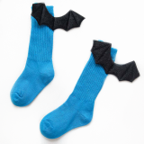 Κάλτσες μπλε βαμβακερές με μαύρα διαβολικά φτερά νυχτερίδας