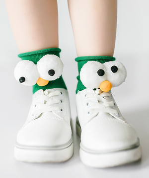 Κάλτσες παιδικές βρεφικές πράσινες με μεγάλα χνουδωτά μάτια με μυτούλα