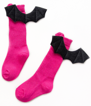 Κάλτσες φούξια βαμβακερές με μαύρα διαβολικά φτερά νυχτερίδας